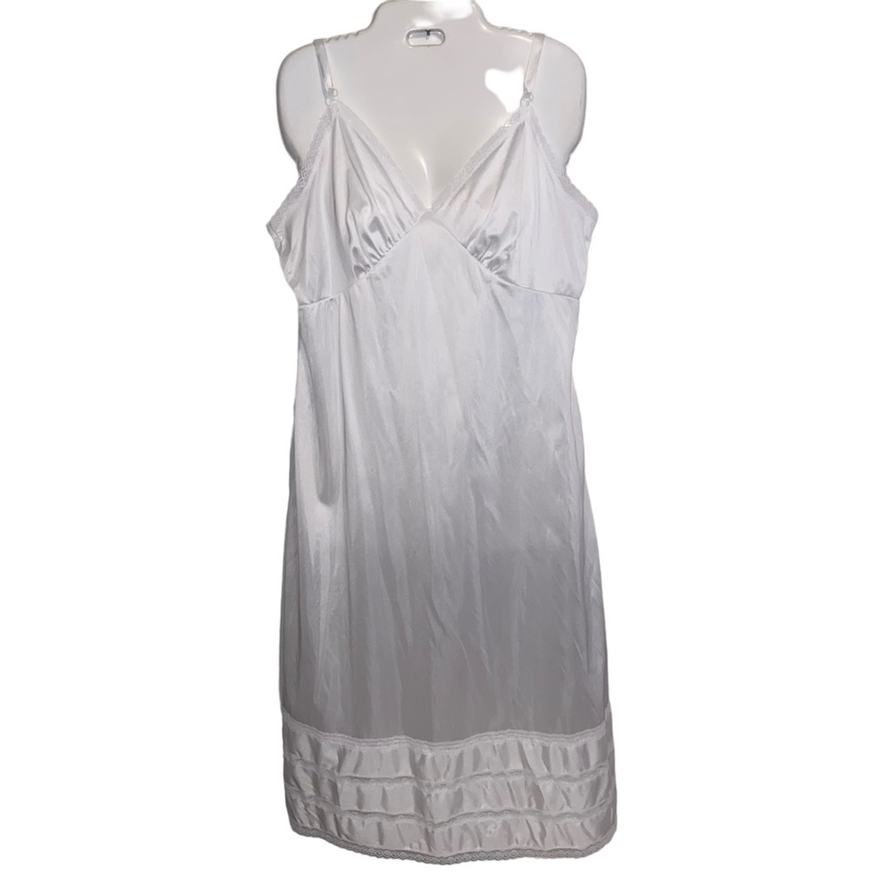 Vintage Nylon Slip Under Dress Womens Size 38 White Silky Satin Adjustable Strap